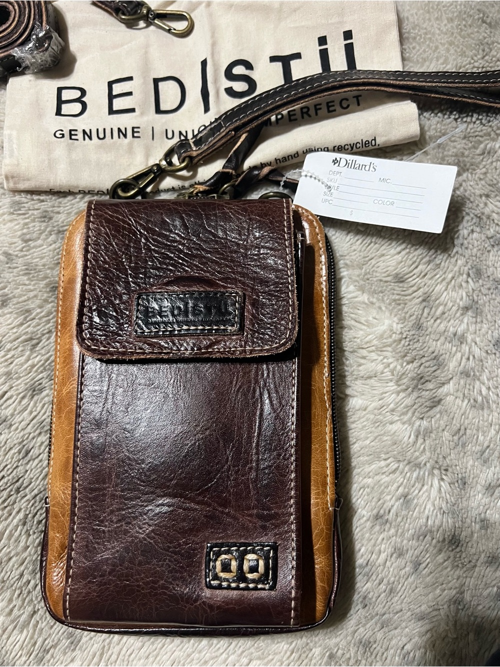 BED STU Alelike Leather Crossbody Wristlet Phone Case Bag Cold Brew Rustic NWT